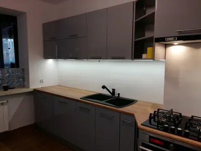 MODERN Piotr Zakrzewski - Meble na wymiar